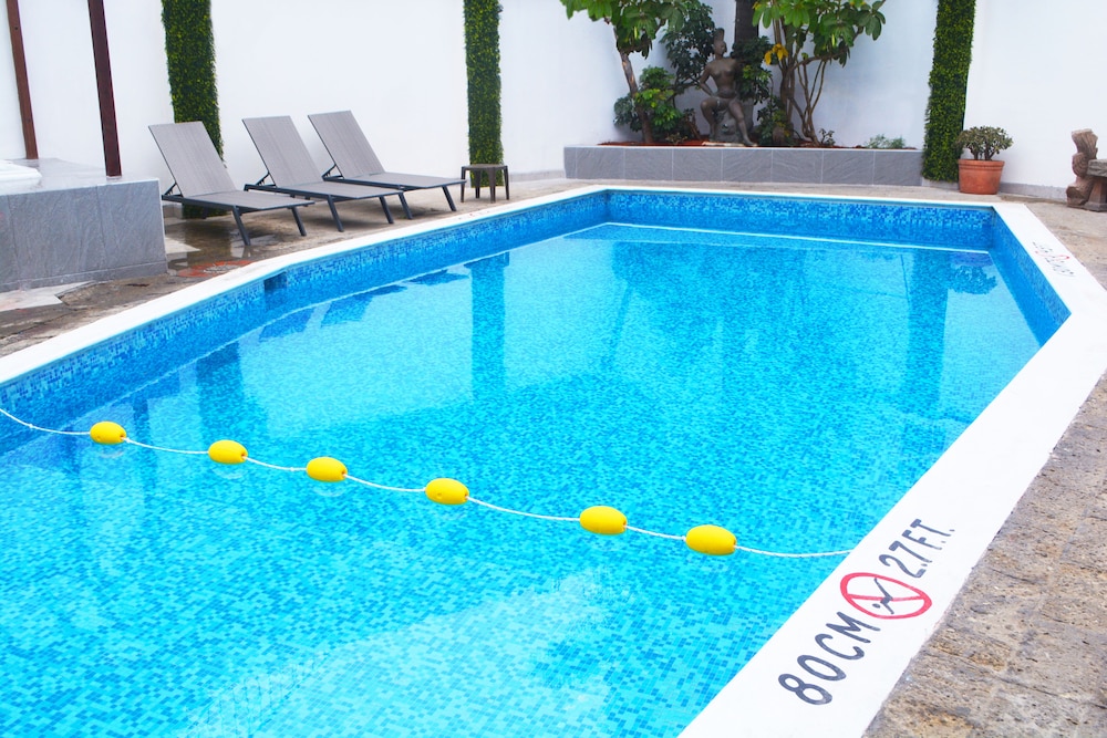 Americas Best Value Inn - Posada El Rey Sol 19/28