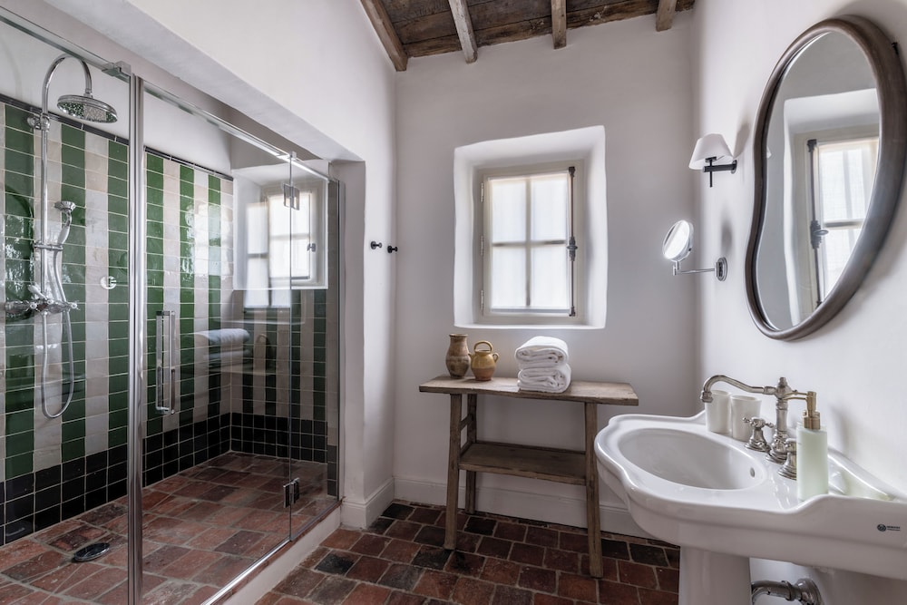 Les Petites Maisons – Hameau des Baux 46/48