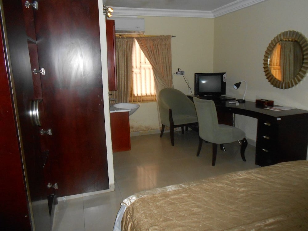 Nicolizy Hotel 23/28