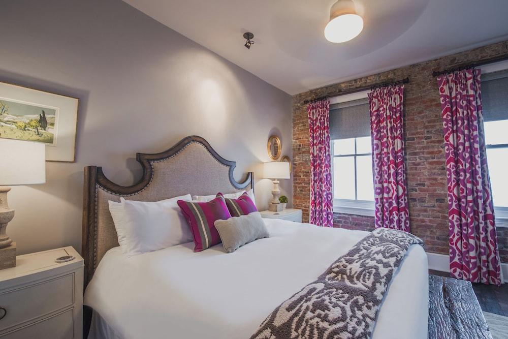The Windsor Boutique Hotel 10/49