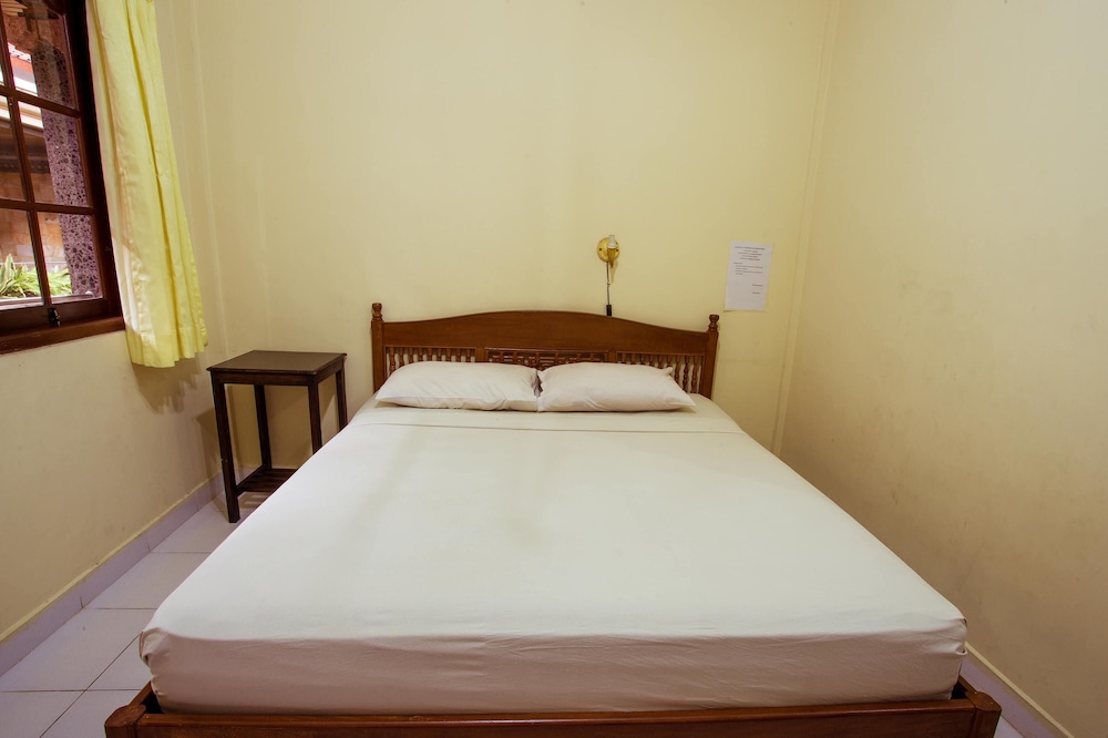 Segara Sadhu Inn 31/62