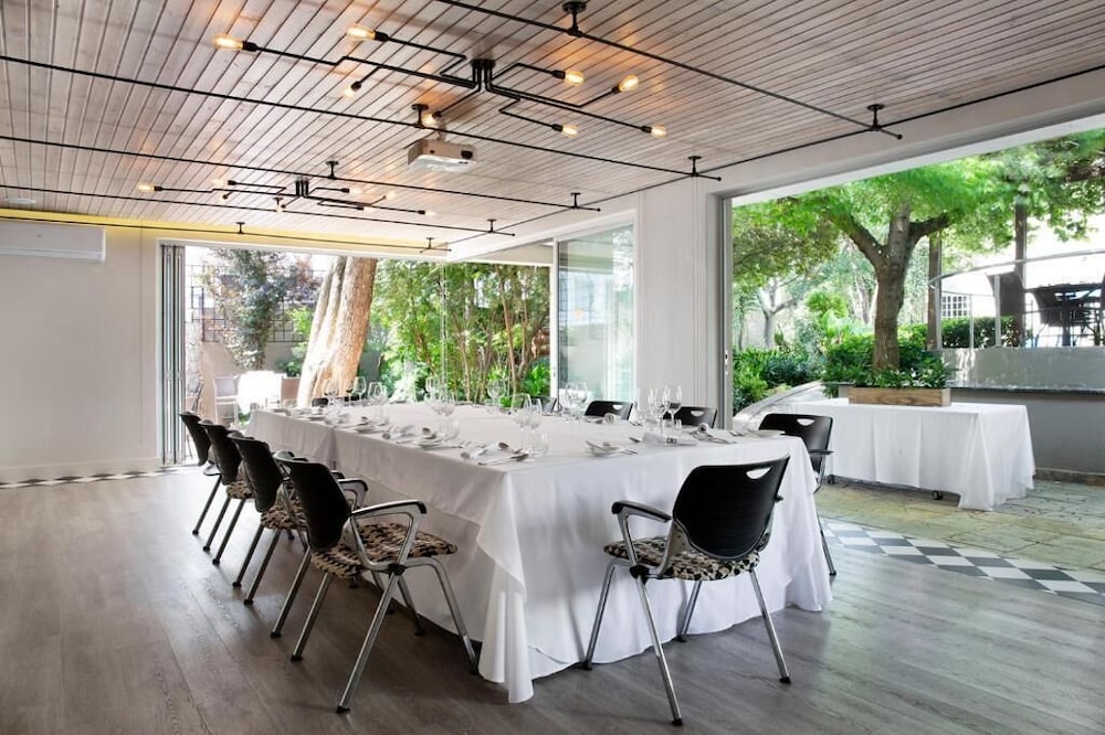 Clico Boutique Hotel 49/63
