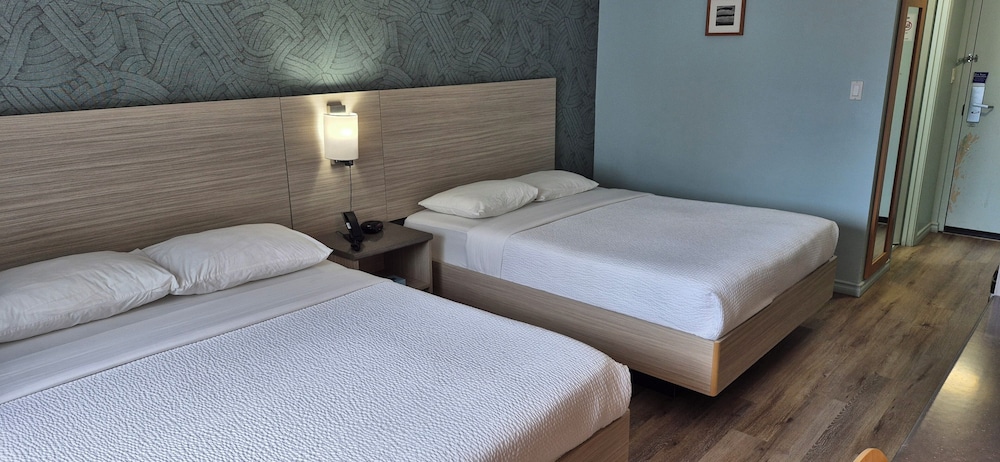 Motel6 Niagara Falls, On - Near The Falls 25/63