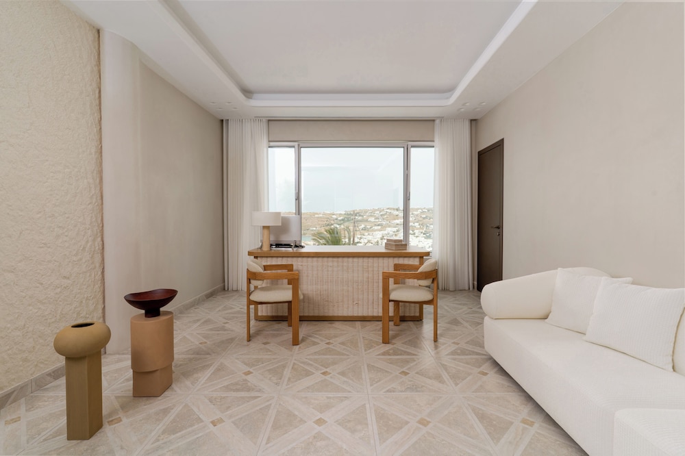 Kallos of Mykonos 36/50