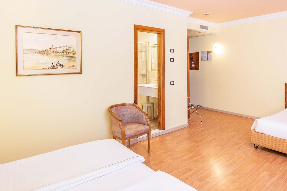 Park Hotel Jolanda 22/61