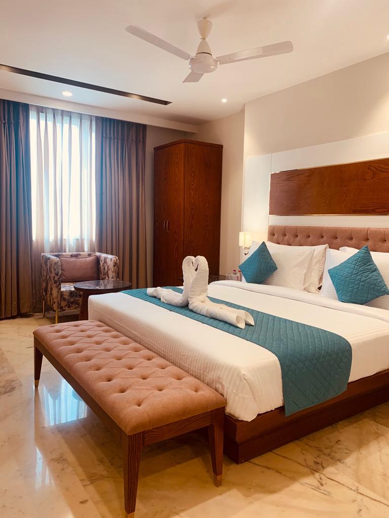 Inde Signature Jaipur 18/31