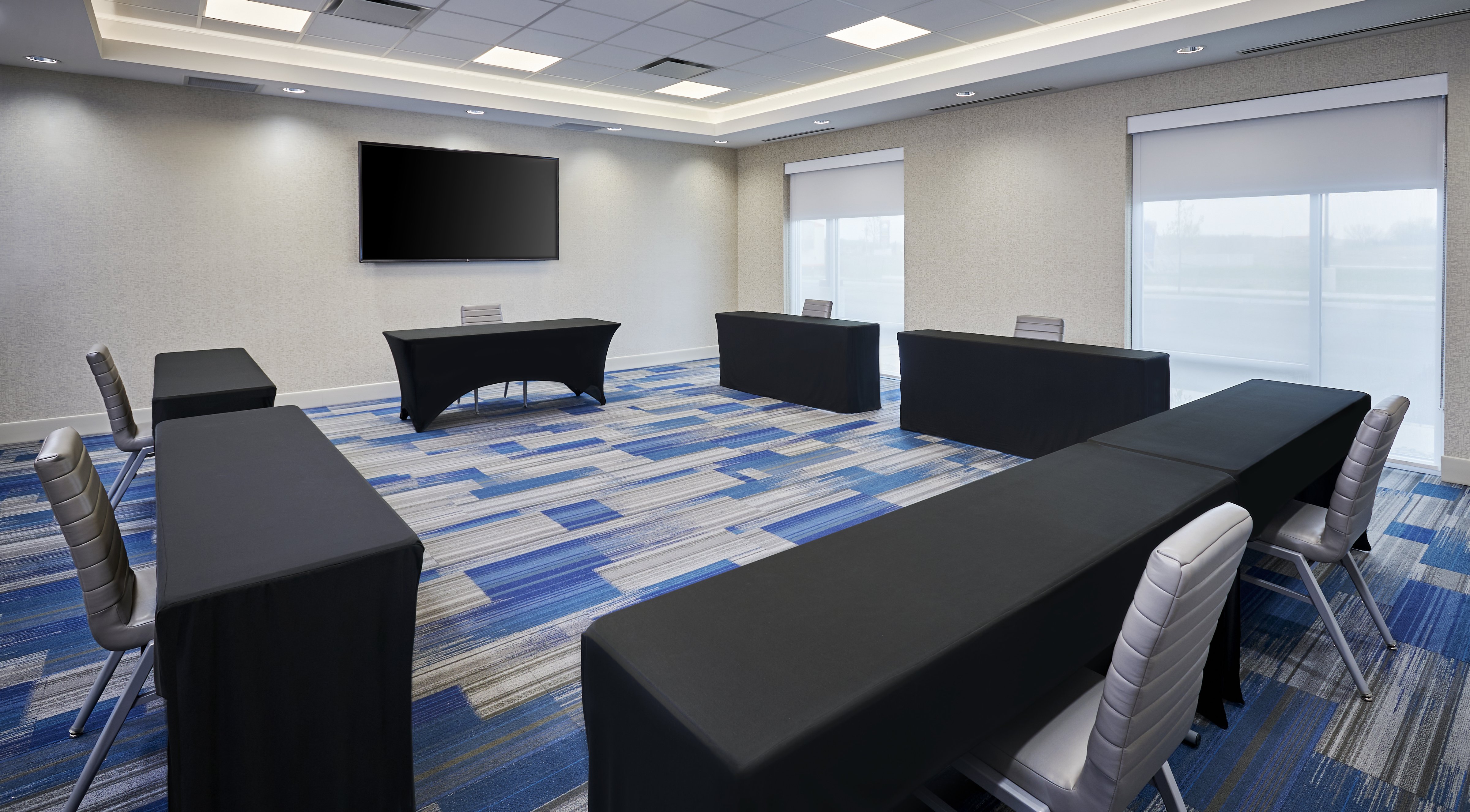 Holiday Inn Express & Suites Windsor East – Lakeshore, an IHG Hotel 49/70