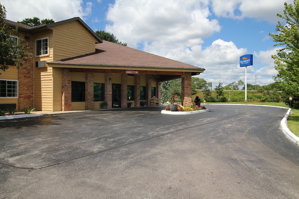 Baymont By Wyndham Muskegon 42/49