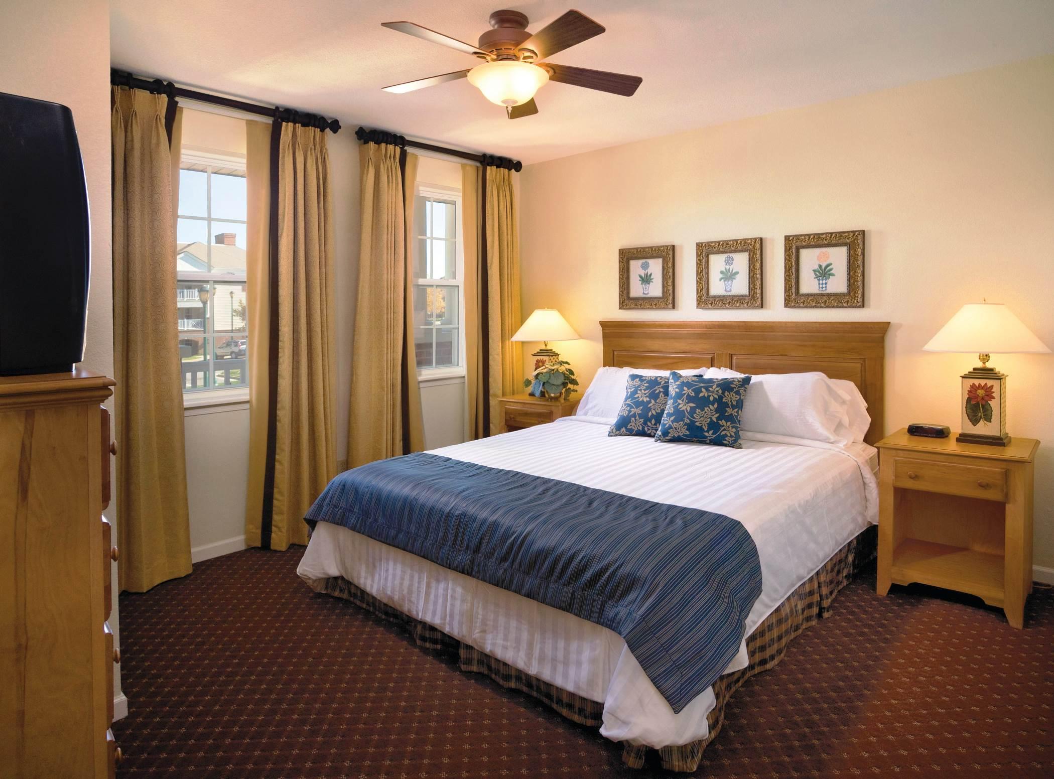 3 BEDROOMS, SUITE