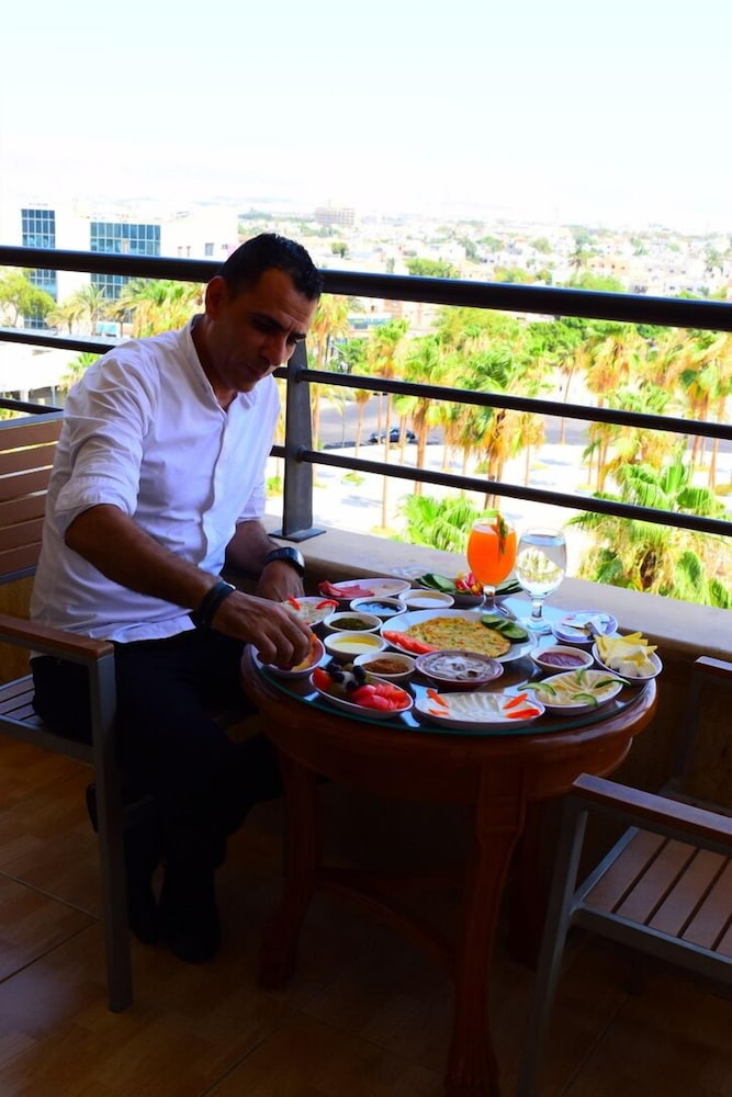 Maswada Plaza Hotel 32/50