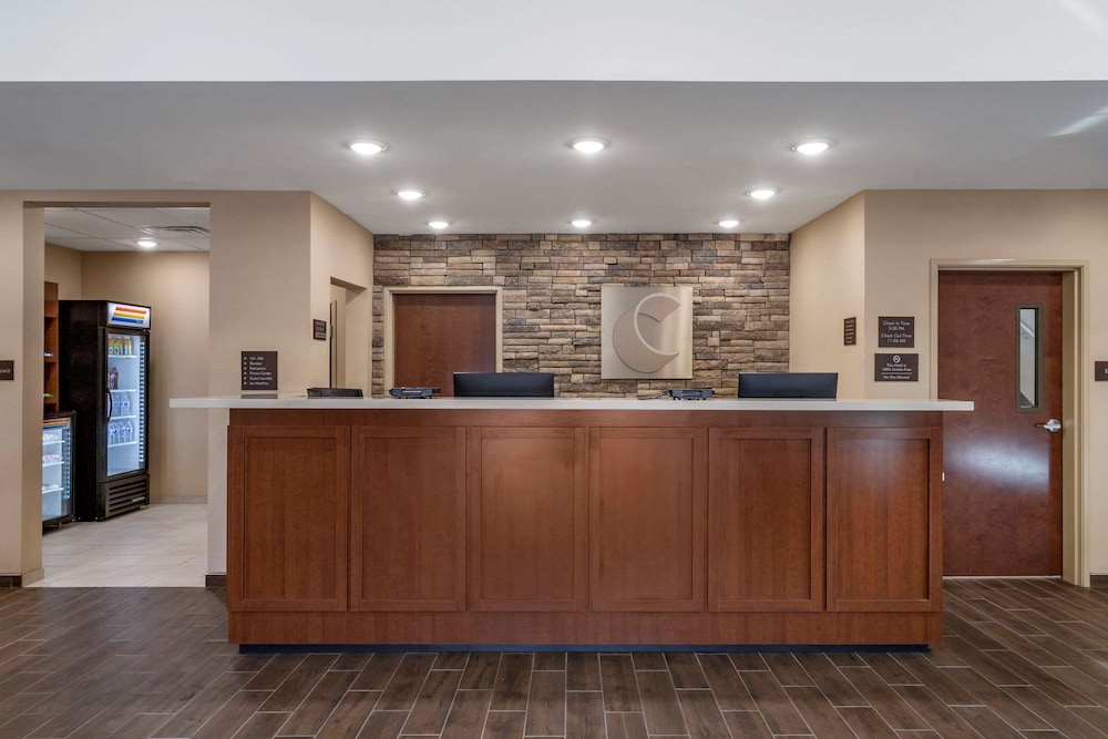 Comfort Inn & Suites Waller TX 7/36
