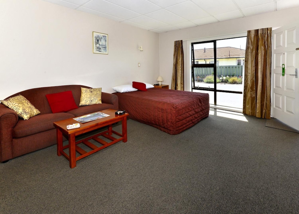 Classique Lodge Motel 26/50