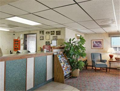 Sunset Inn & Suites - Lincoln Airport 4/15