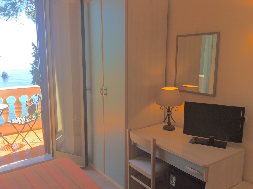 Jonic Hotel Mazzaro' 9/56