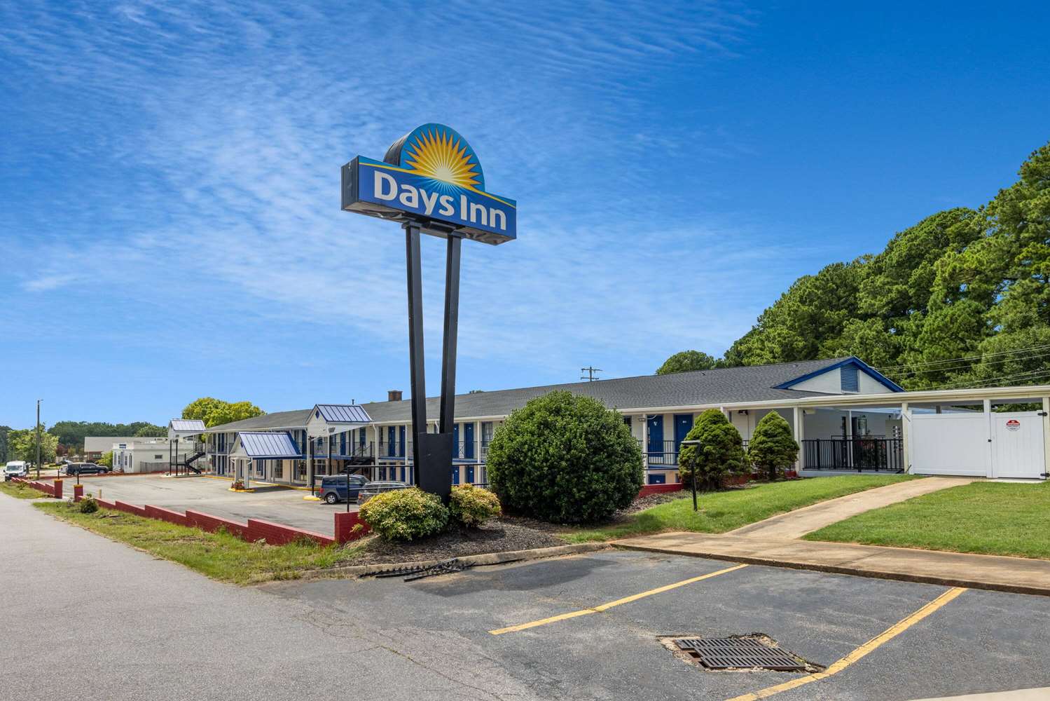 Days Inn By Wyndham Lincolnton 25/29