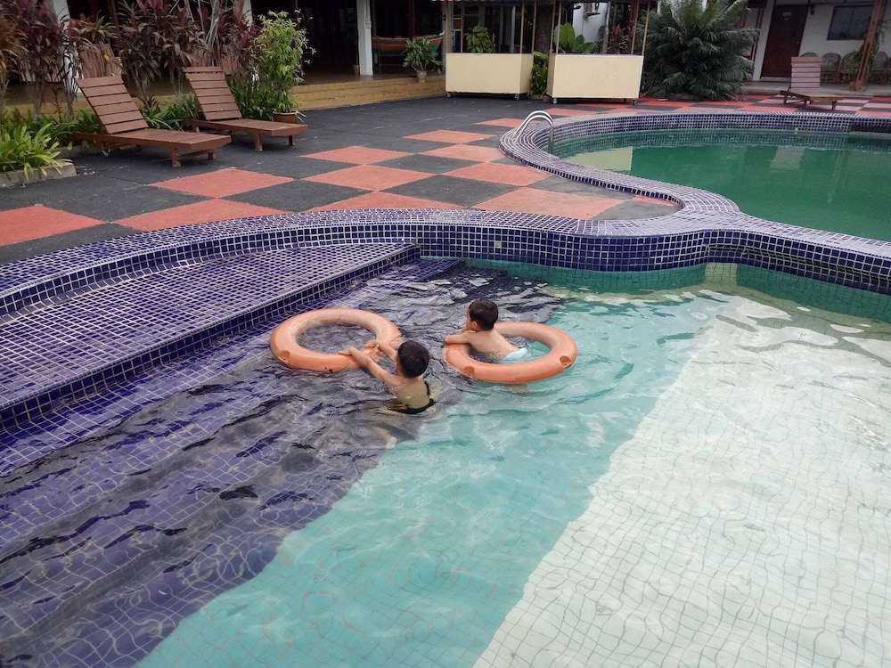 Motel Desa 15/36
