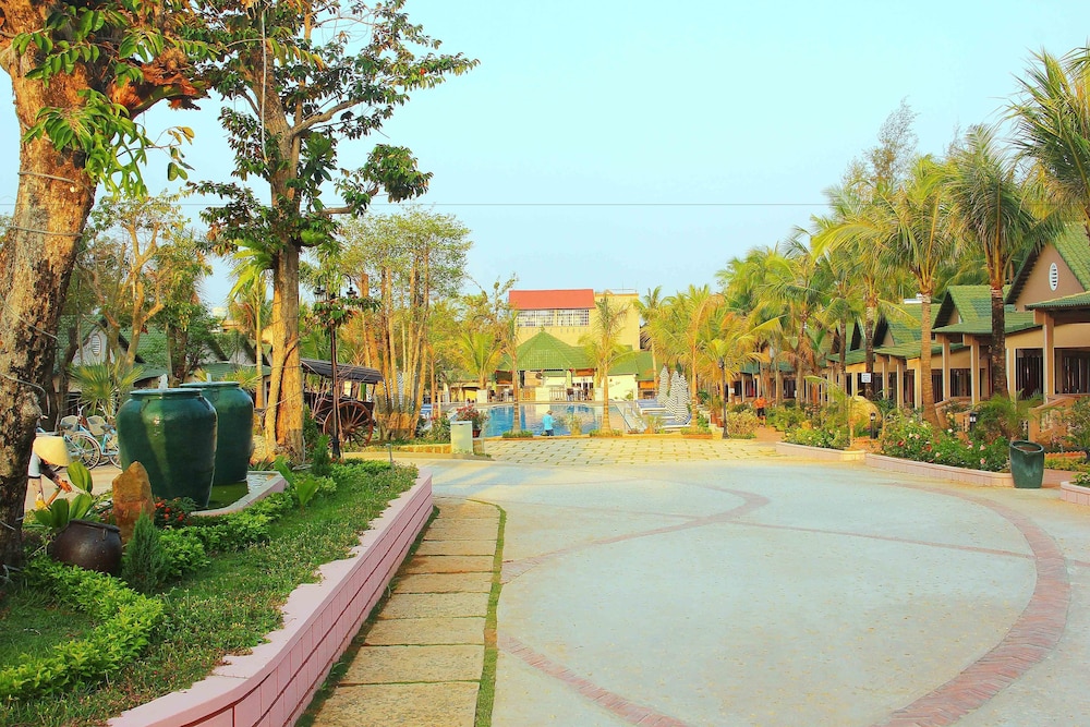 Phu Van Resort Spa 24/50