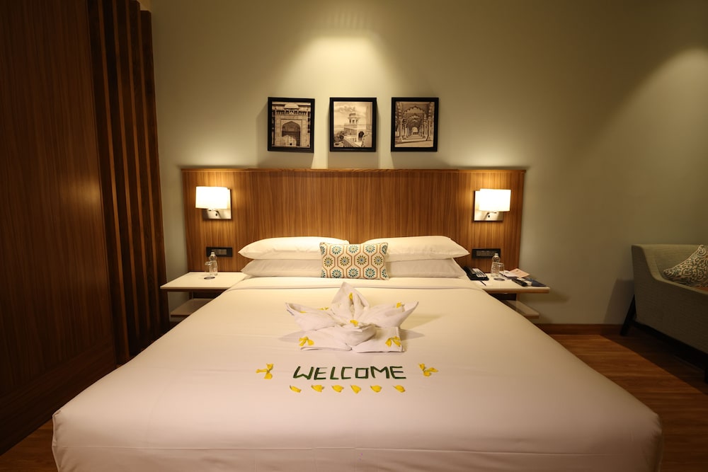 Fairfield by Marriott Agra 18/49