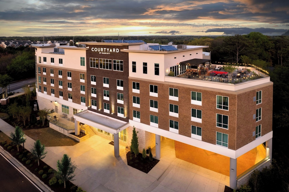 Holiday Inn & Suites Atlanta N - Chamblee Dunwoody thumb 3