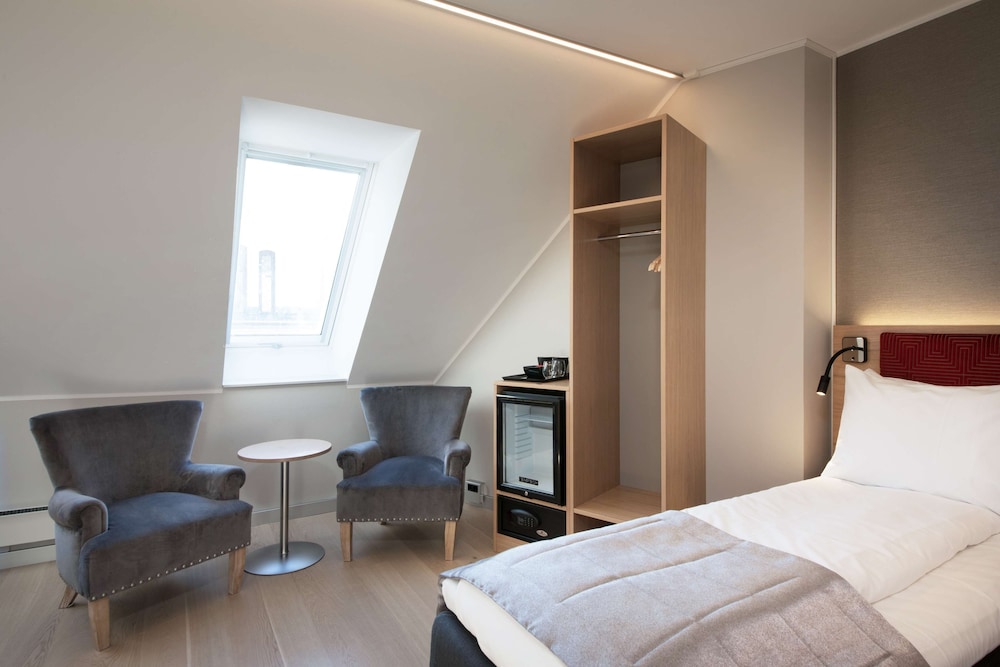 Superior, Twin Beds, Accessible, Bergen Harbour Hotel Worldhotels Crafted 3/7