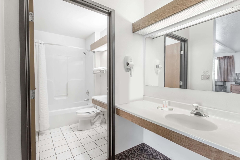 SureStay by Best Western Prince Frederick 43/49