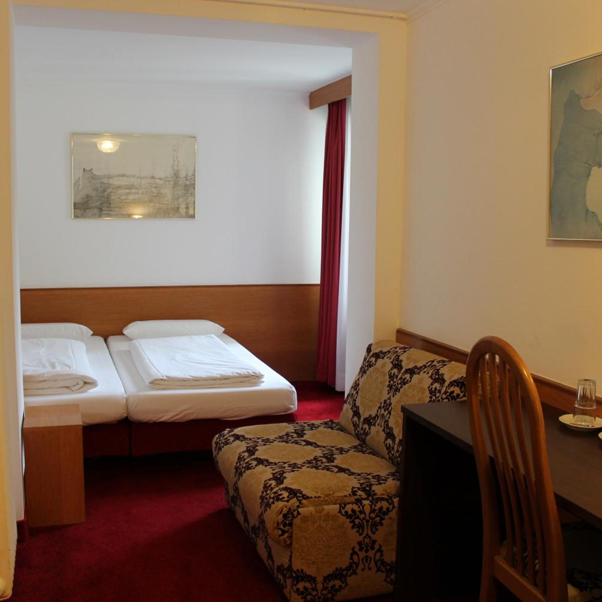 Room, Double Bed