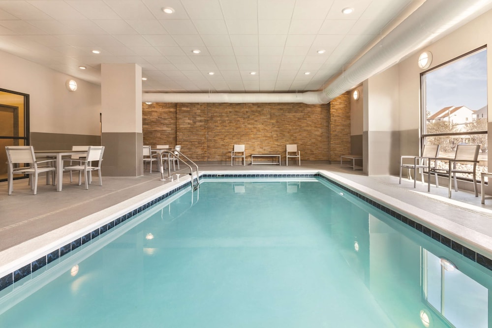 Country Inn & Suites by Radisson, Ocean City, MD 19/38