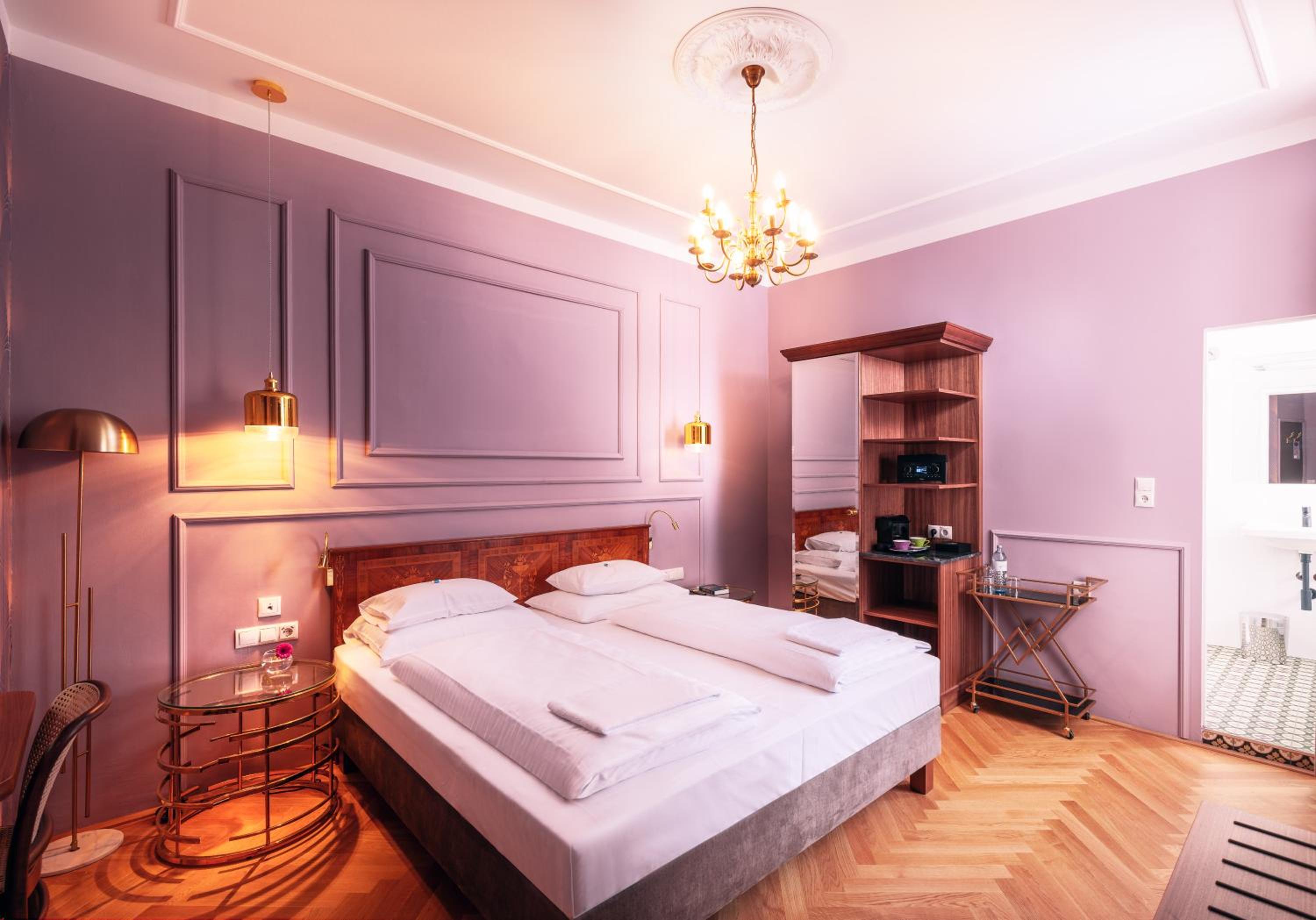 Room, Queen Bed, Park View