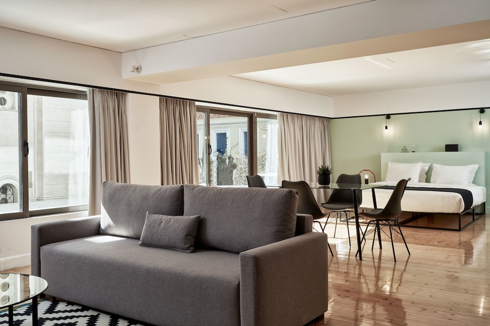 MONO Lofts Athens 24/50