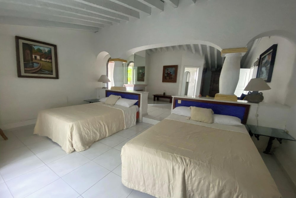 Deluxe, 2 Double Beds