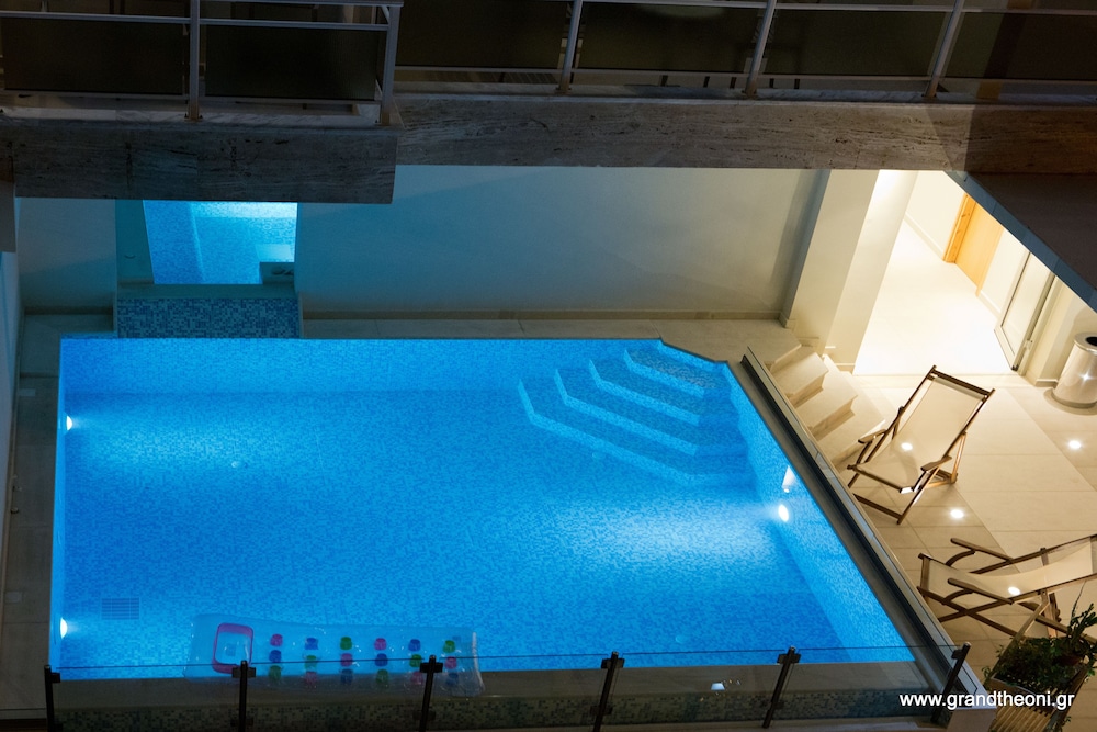 Grand Theoni Hotel Suites And Spa 39/71