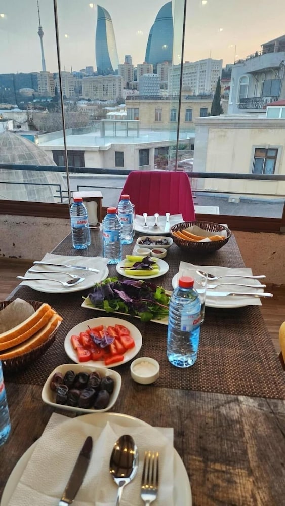 Iva Old City Hotel 46/50
