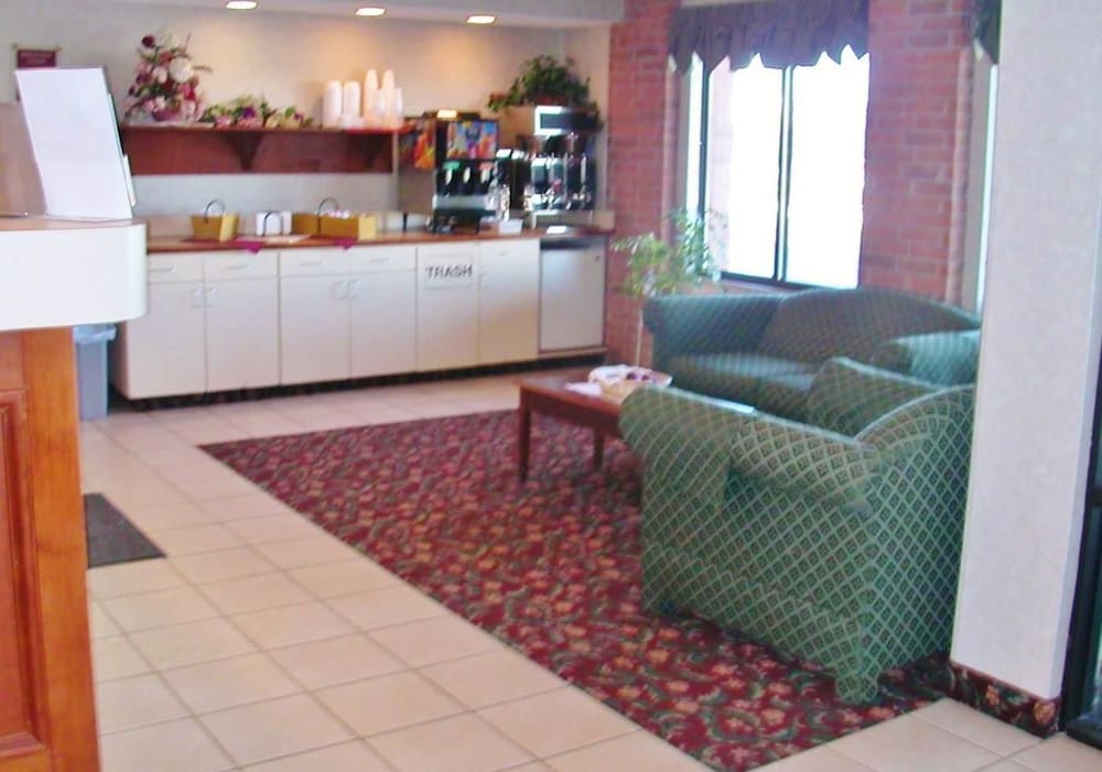 Country Hearth Inn Lomira Hotel 35/48