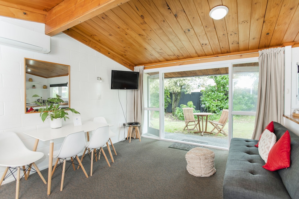 Waikanae Beach Motel 50/76