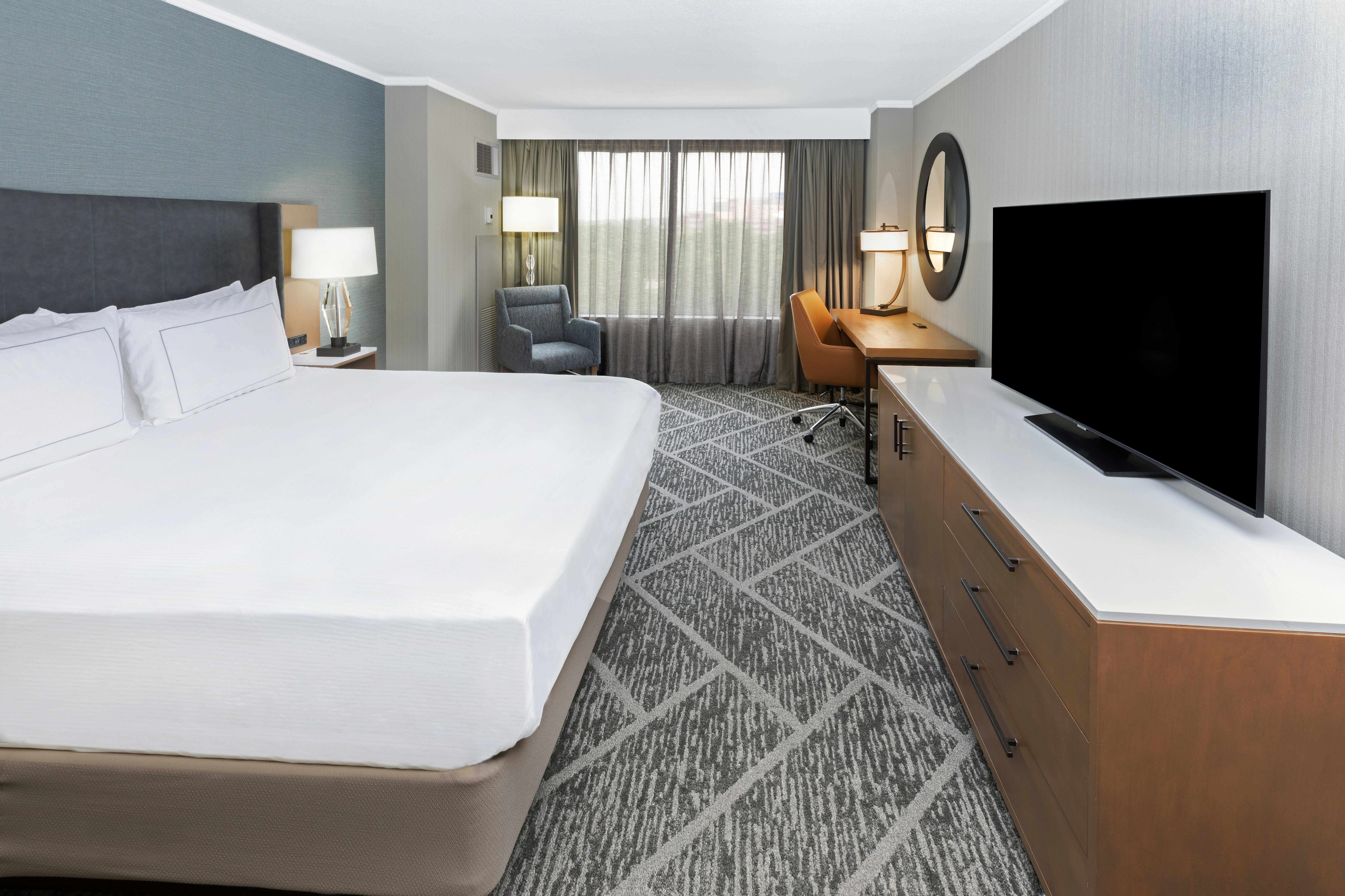 ROOM, KING BED