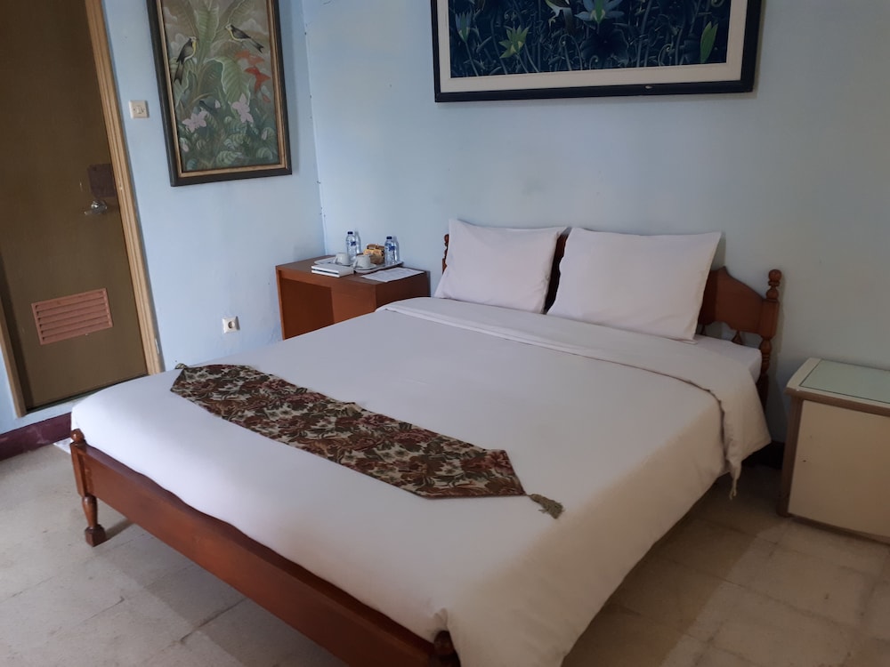 The Garden Family Guest House 7/50
