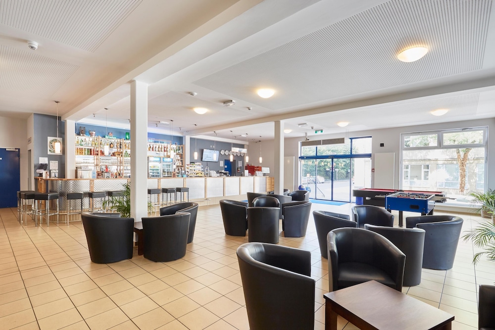 A&O Aachen Hauptbahnhof Hotel 51/83