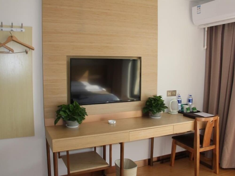 GREENTREE INN SHANGHAI MINHANG DISTRICT BEIQIAO SUBWAY STATION EXPRESS HOTEL 29/30