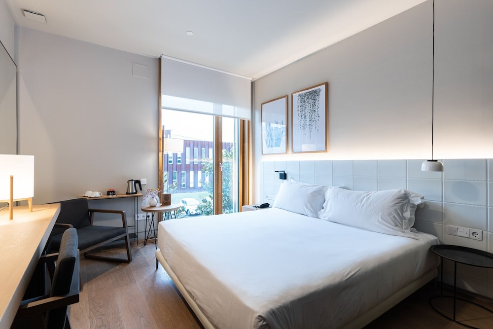STANDARD, SINGLE, DOUBLE BED