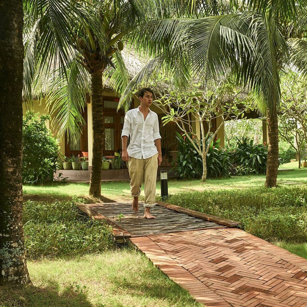 The Island Lodge 40/50