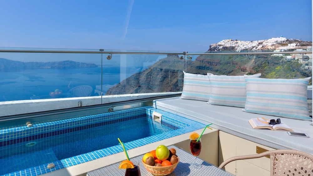 Ellinon Thea Boutique Hotel 45/72