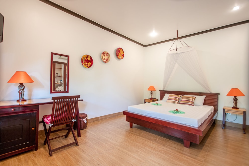BUNGALOW, DOUBLE BED, GARDEN VIEW