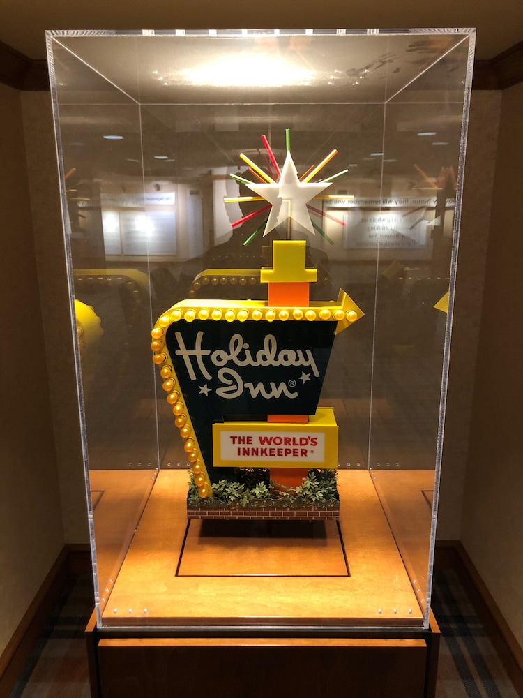 Holiday Inn Memphis University of Memphis 16/39