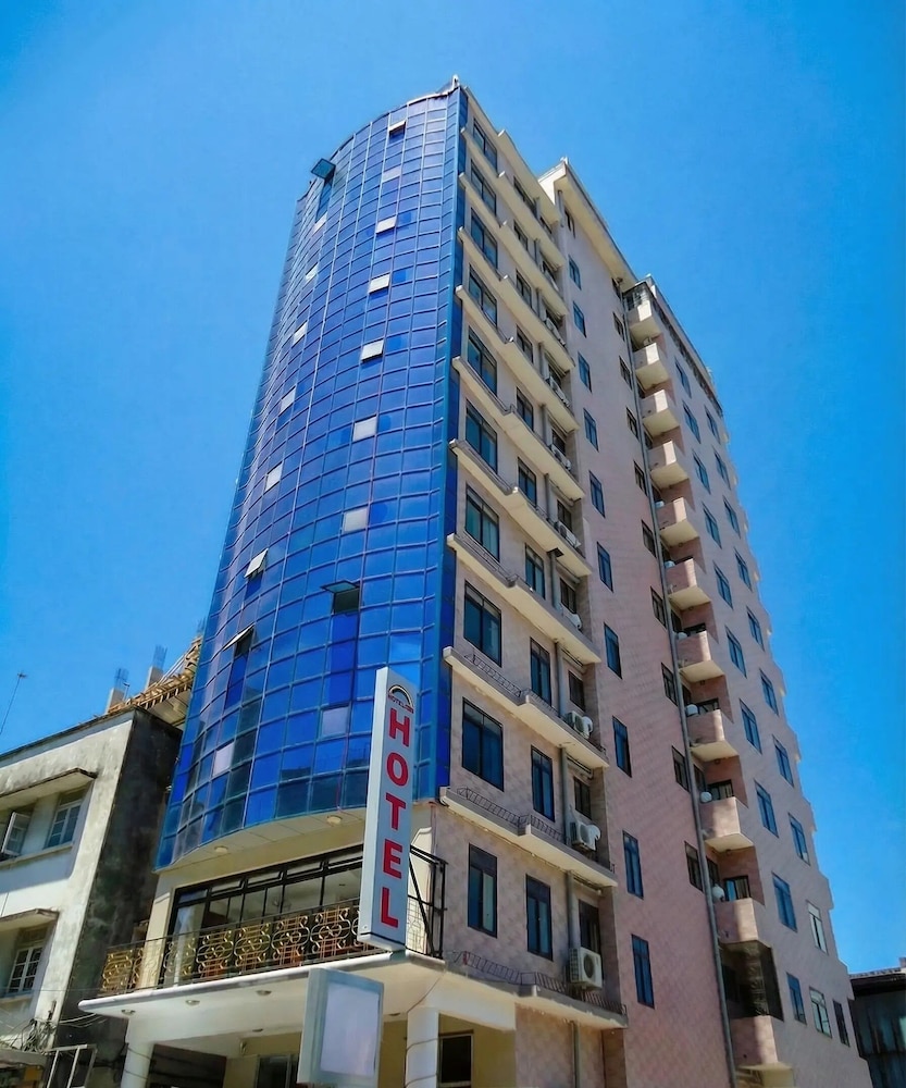 Rainbow Hotel 2/50