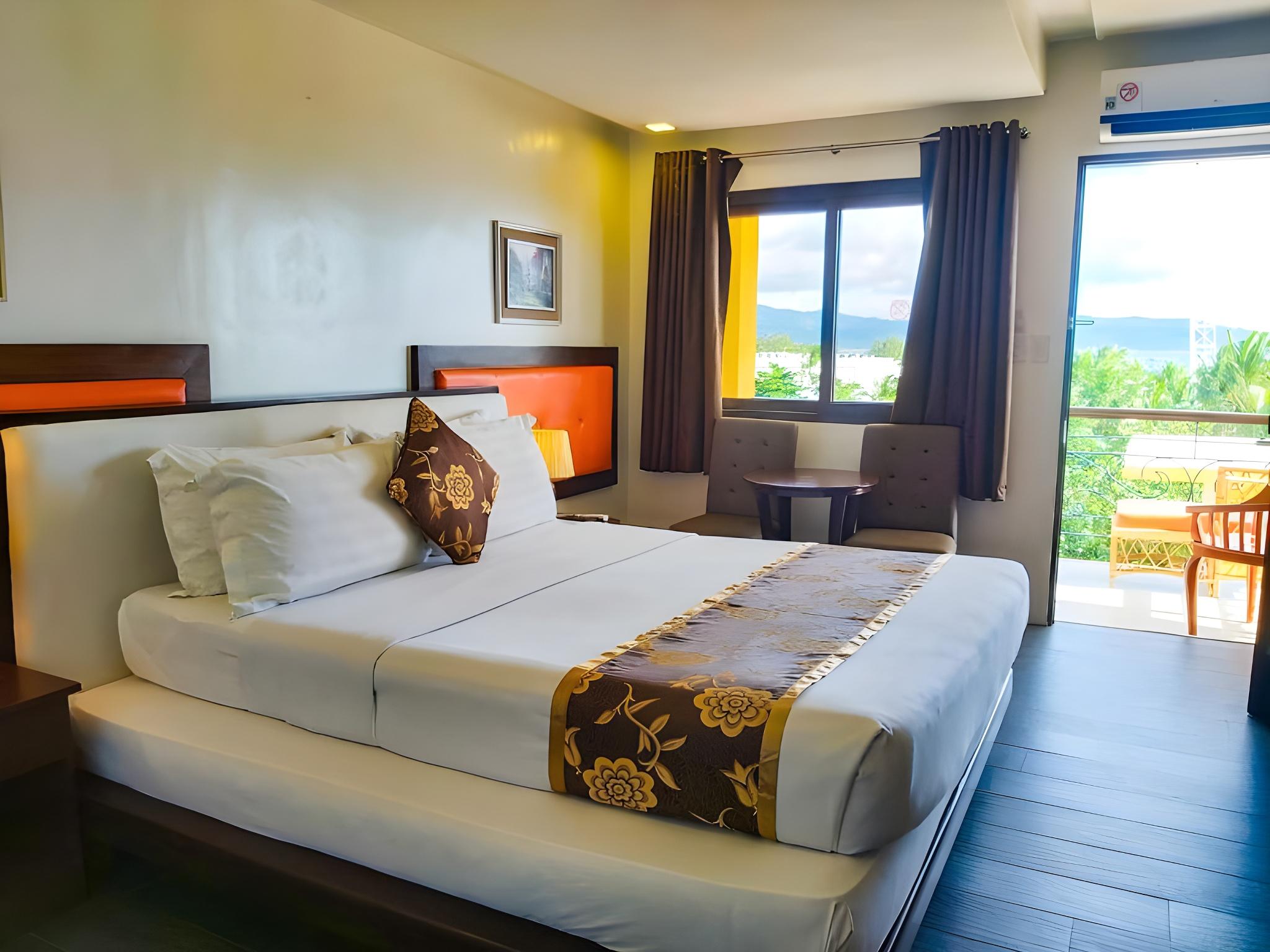Grand, Paradise, Deluxe, Twin Beds