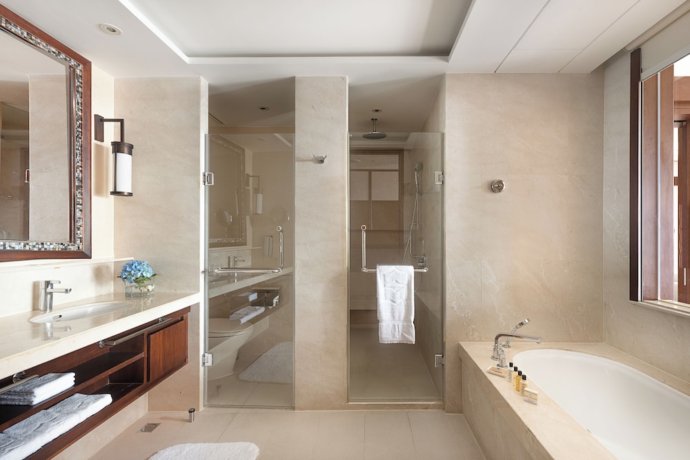Shangri-La Sanya 47/48