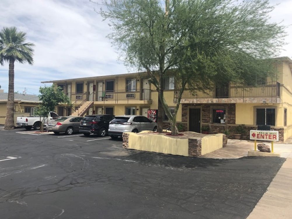 American Executive Inn 1/58