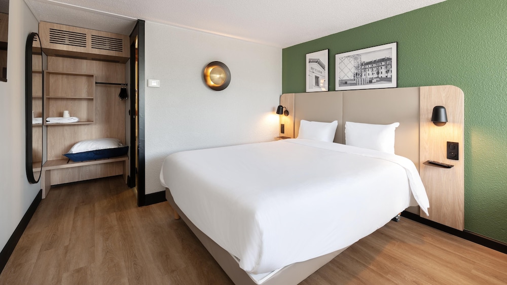 غرفة قياسية بسرير كوين، Campanile Argenteuil 6/10