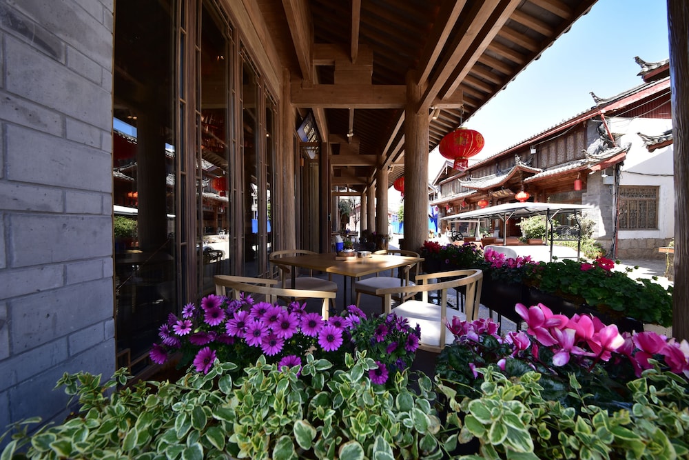 LUX Tea Horse Road Lijiang 42/44
