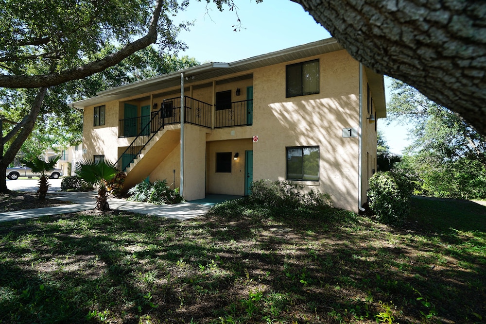 Vacation Villas 37/41
